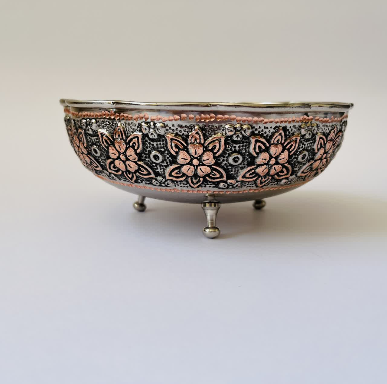 آجیل خوری مسی مدل قلم زنی کد ZH444.3