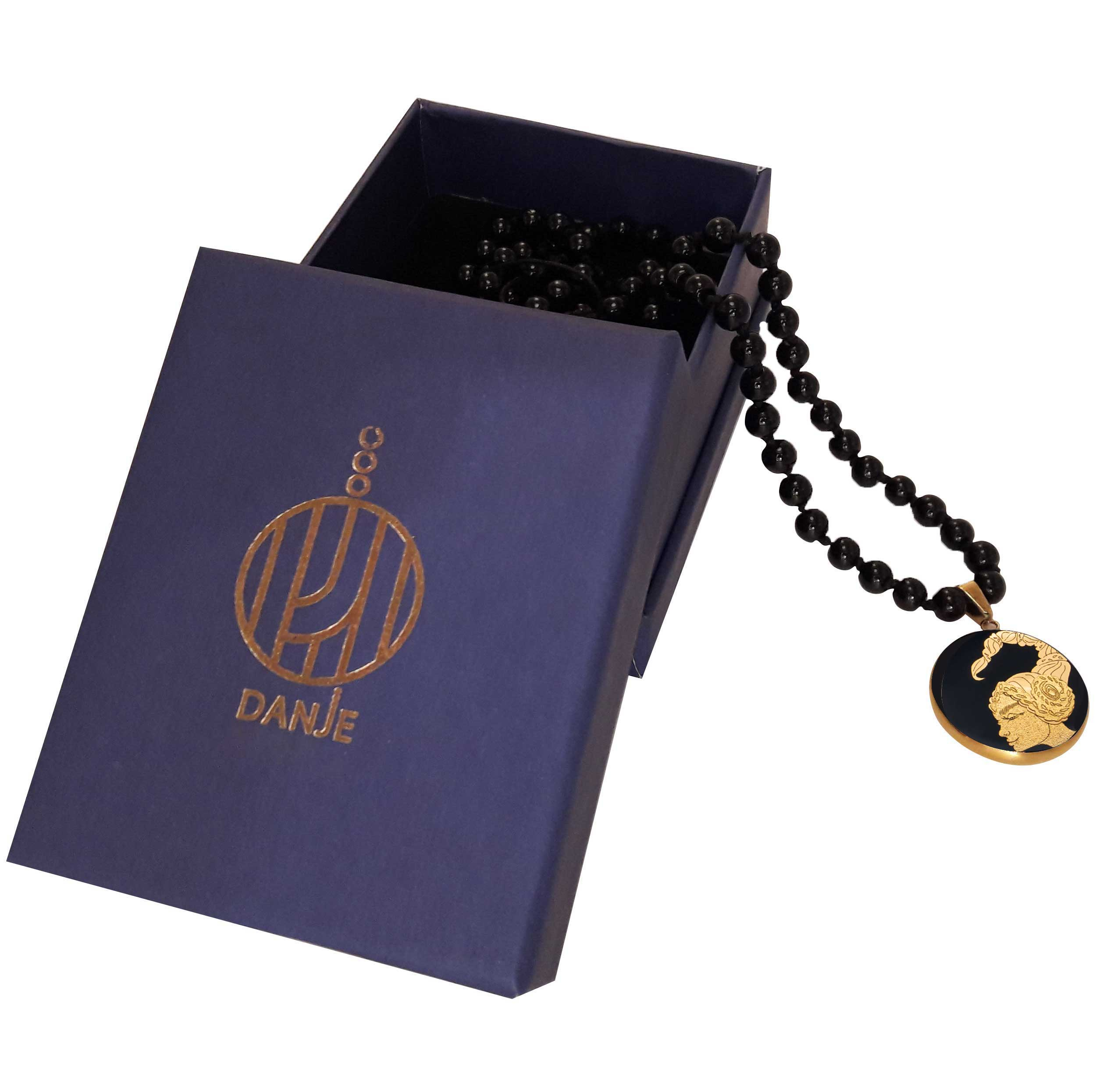 گردنبند زنانه دانژه طرح نماد آبان کد ZGBG04G6008