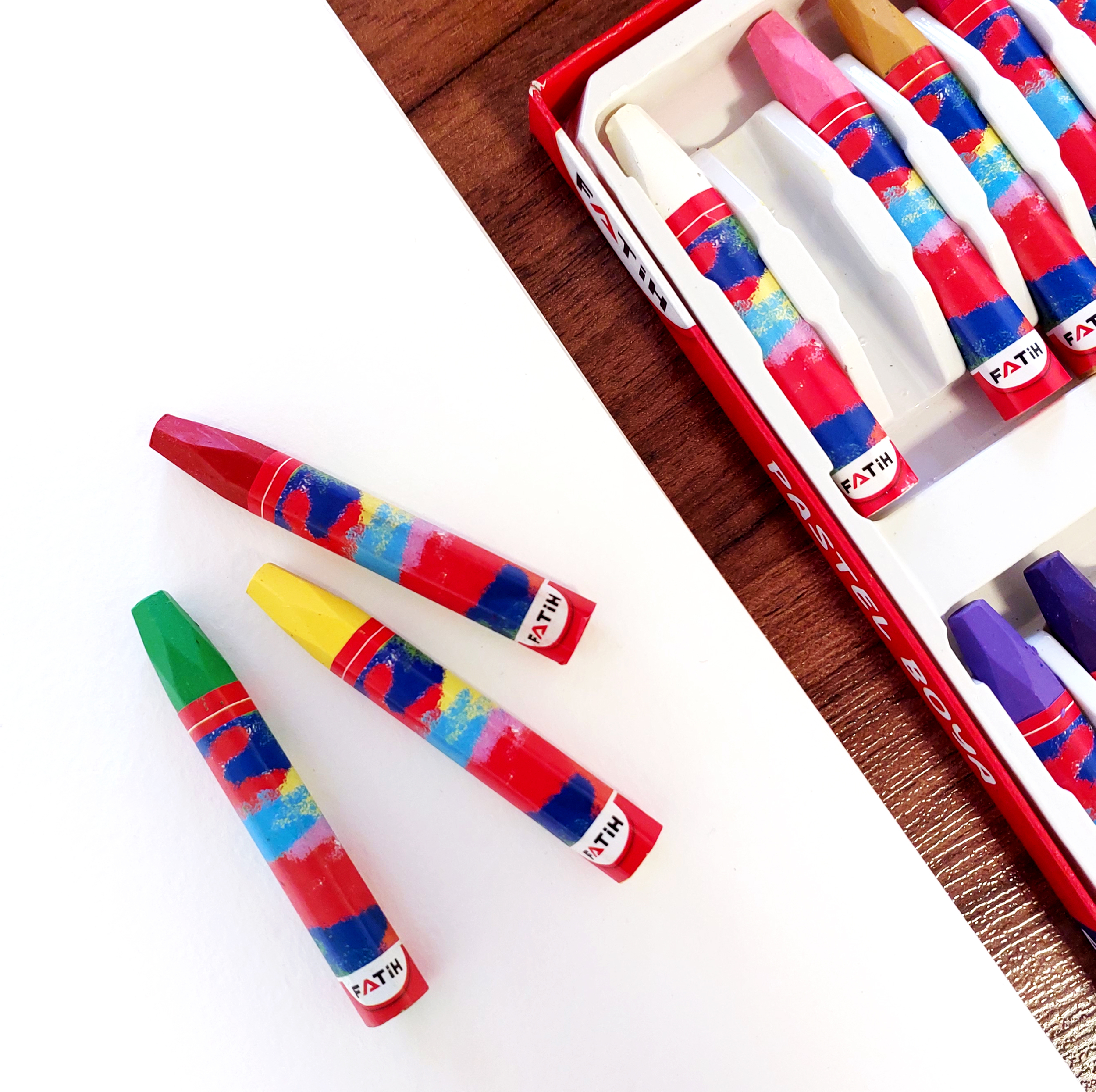 مداد شمعی 24 رنگ فاتح مدل Oil Pastel