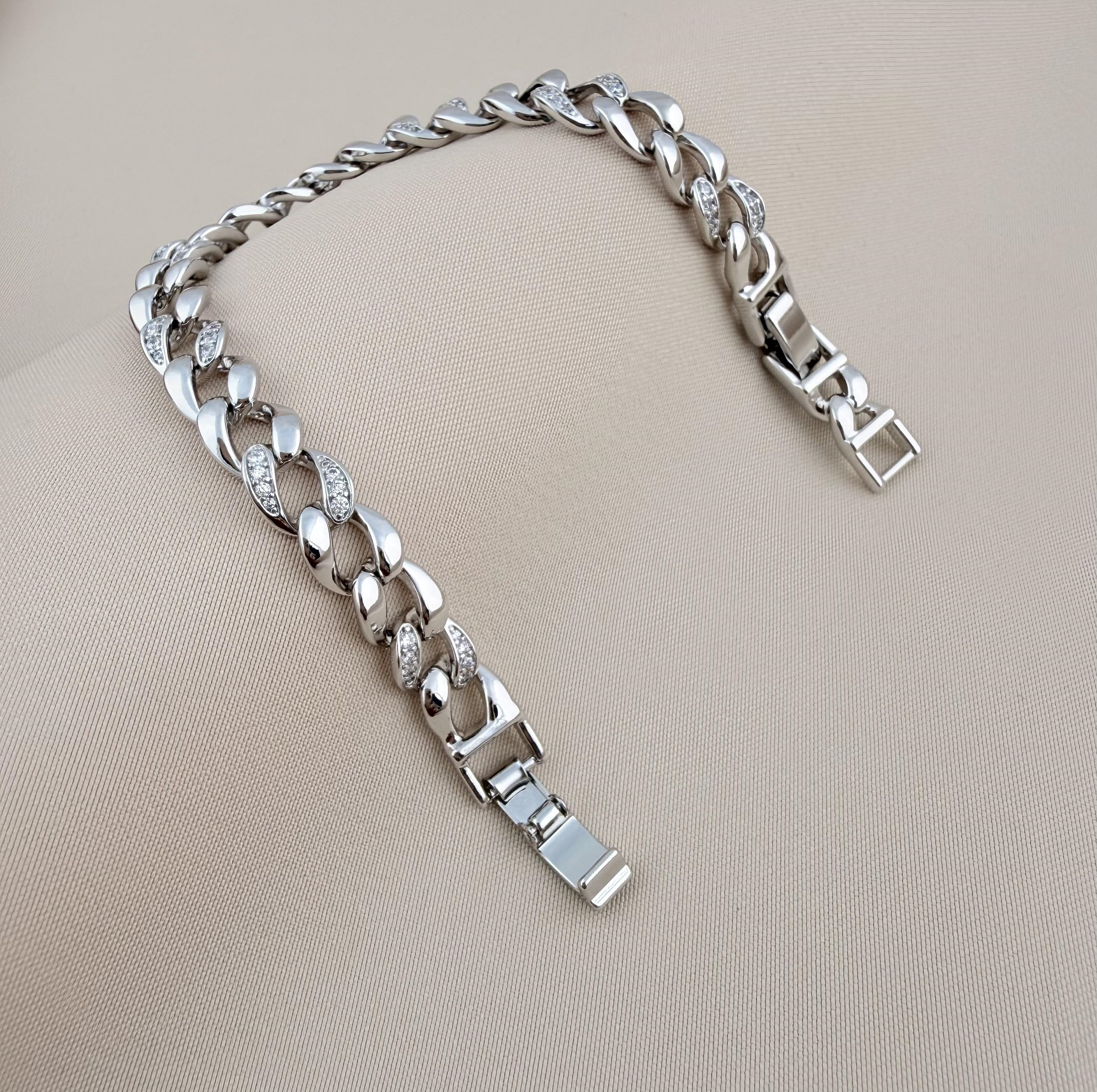 دستبند زنانه ژوپینگ مدل X001061979