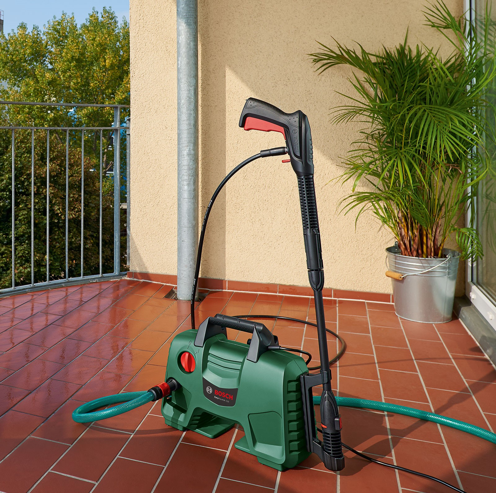 کارواش بوش مدل Easy Aquatak 110