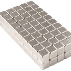 آهن ربا مدل مکعبی 5x5x5 میلی متری بسته صد عددی