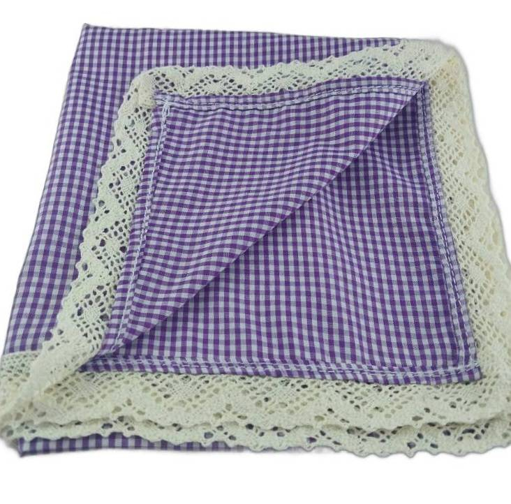 رومیزی مدل چهار خانه طرح آزاد سرا  سایز 150x100 سانتی‌متر