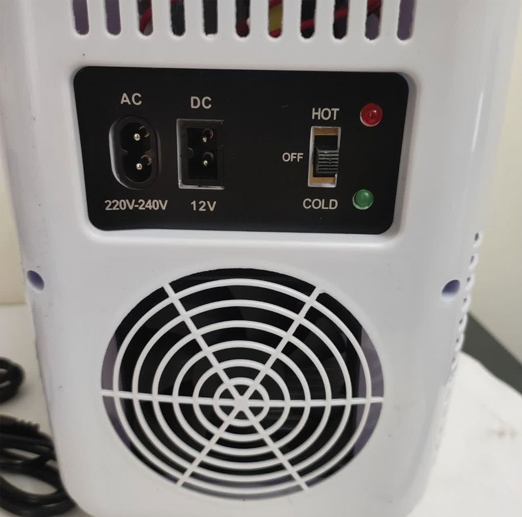 یخچال خودرو مدل CAR COOLER ظرفیت 4 لیتر