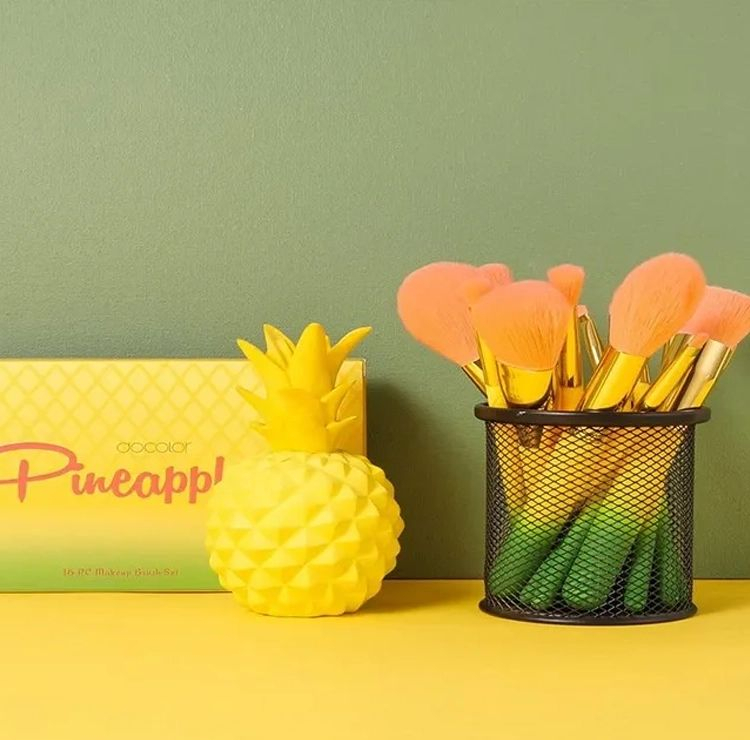 ست برس آرایشی دو کالر مدل PineappleDP16 مجموعه 16 عددی
