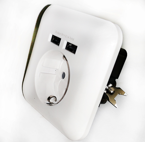 پریز USB مدل reflex-si