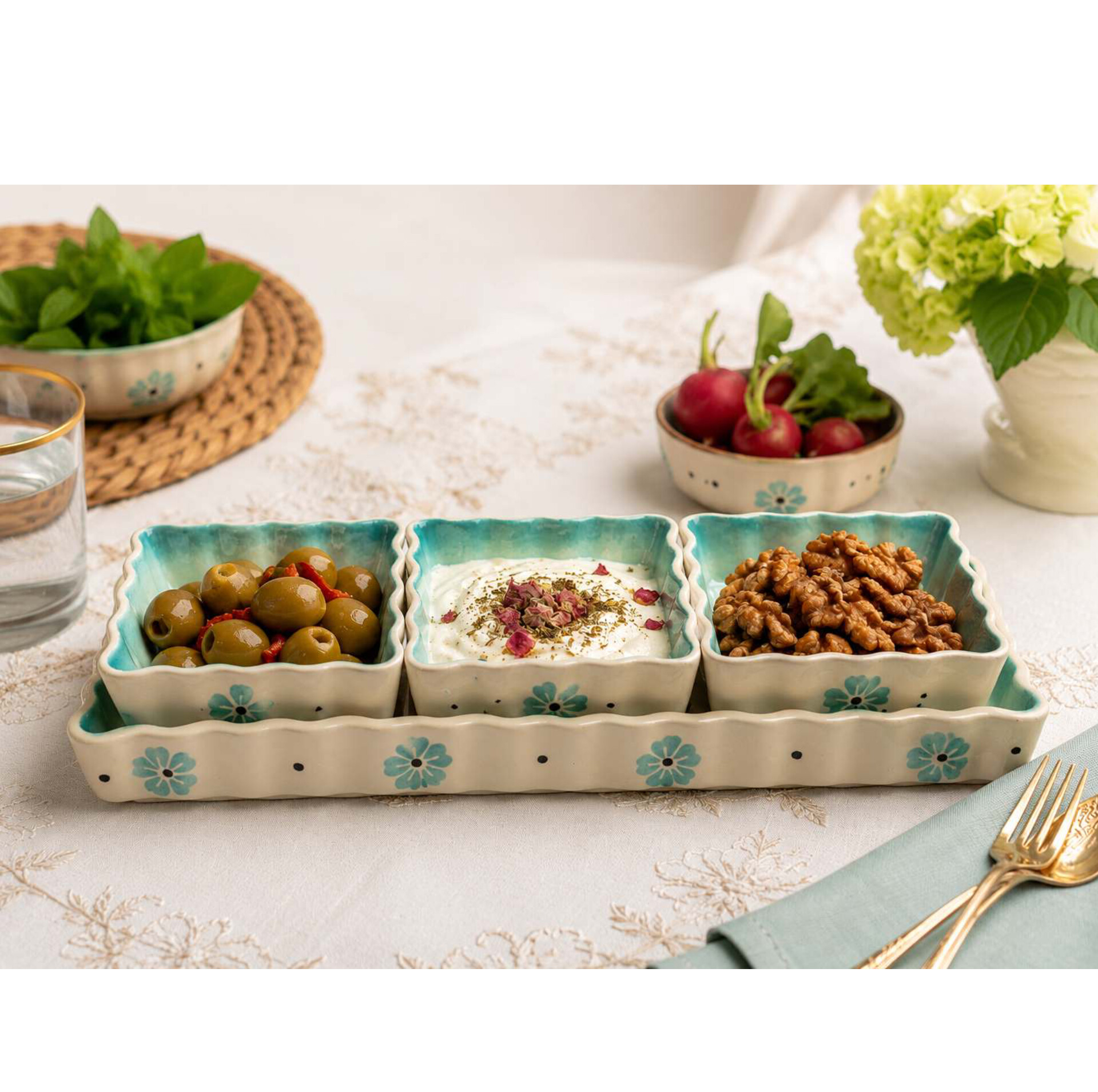 اردوخوری سرامیکی ۴ تکه طرح گل فیروزه ای