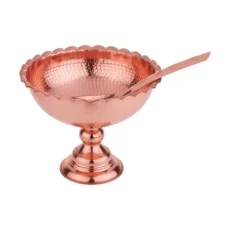 آجیل خوری سنتی