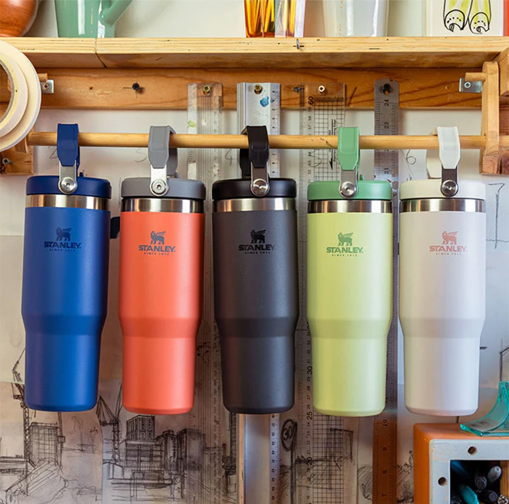 تراول ماگ استنلی مدل Iceflow Flip Straw Tumbler گنجایش 0.89 لیتر