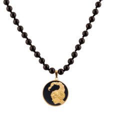گردنبند زنانه دانژه طرح نماد آبان کد ZGBG04G6008