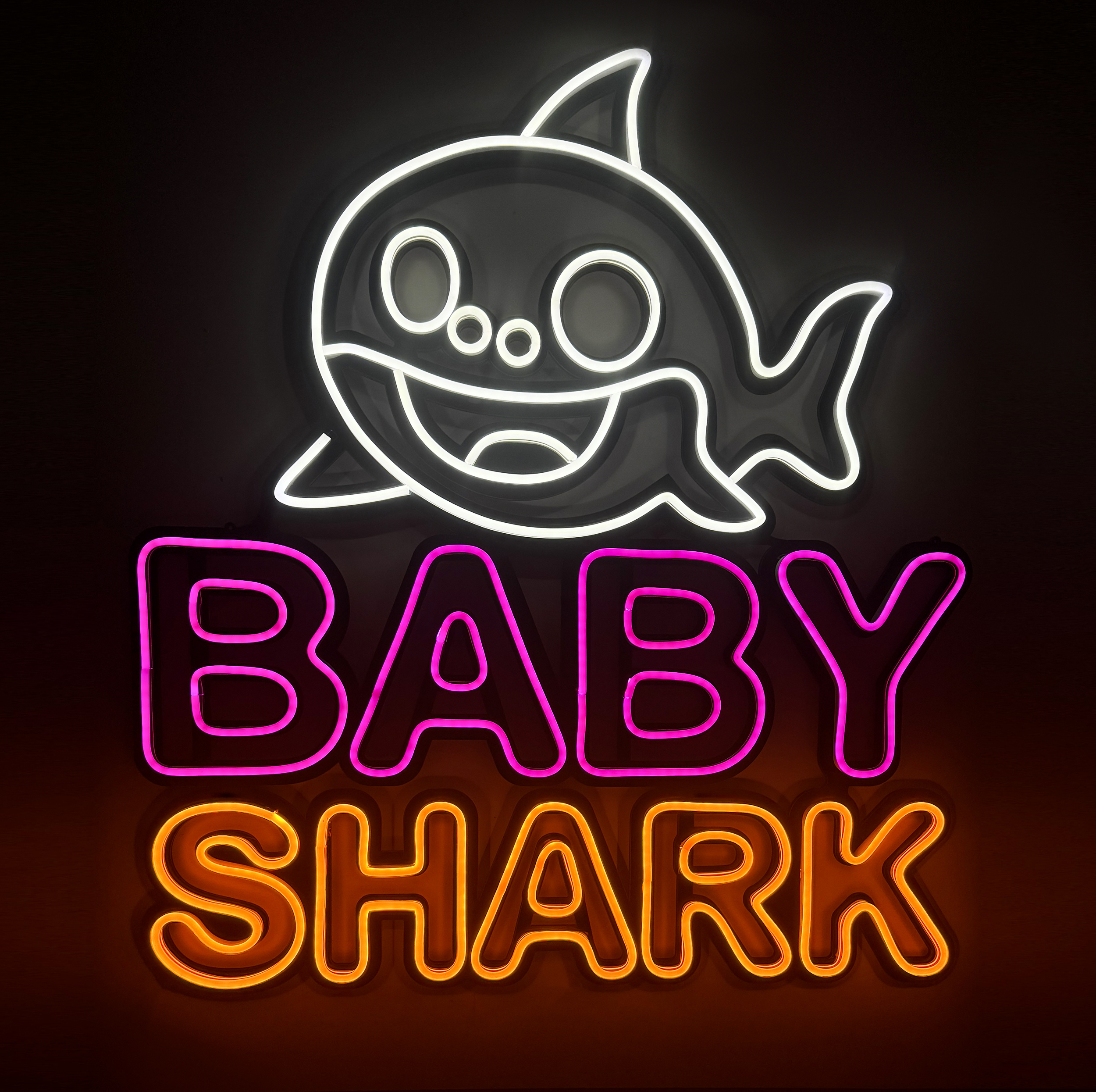 چراغ نئونی مدل baby shark