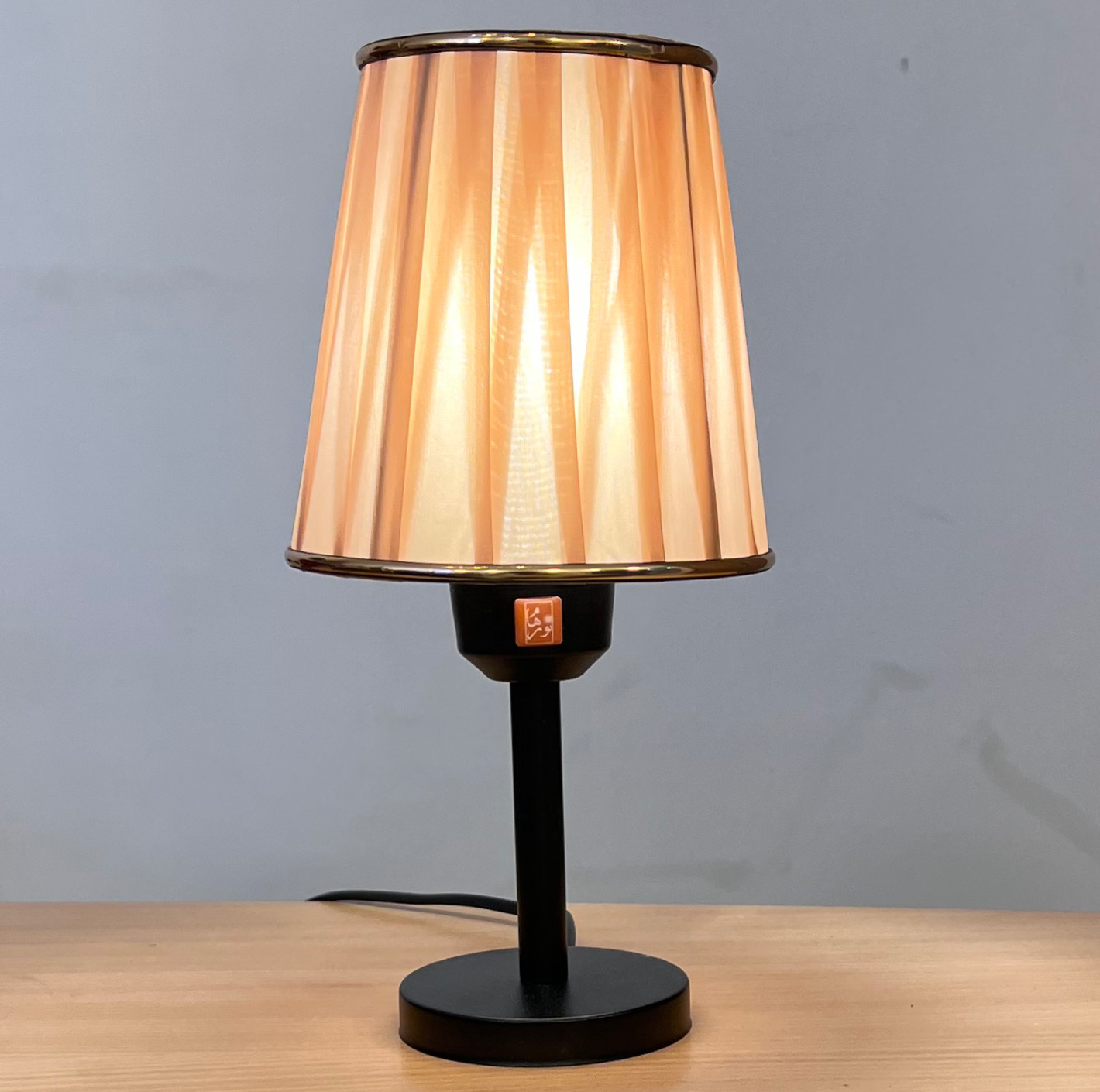 آباژور رومیزی نورهام مدل NHM-SP BLK- 15