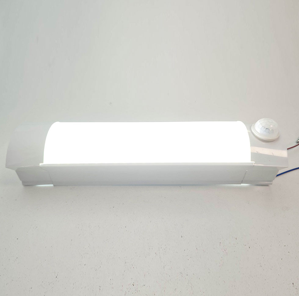چراغ سنسوردار شاهچراغ مدل 20V طرح براکت مهتابی