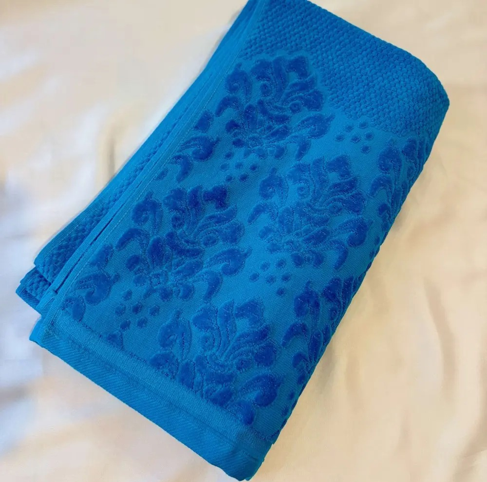 حوله حمام فاضل مدل گلریز سایز 160x100 سانتی متر