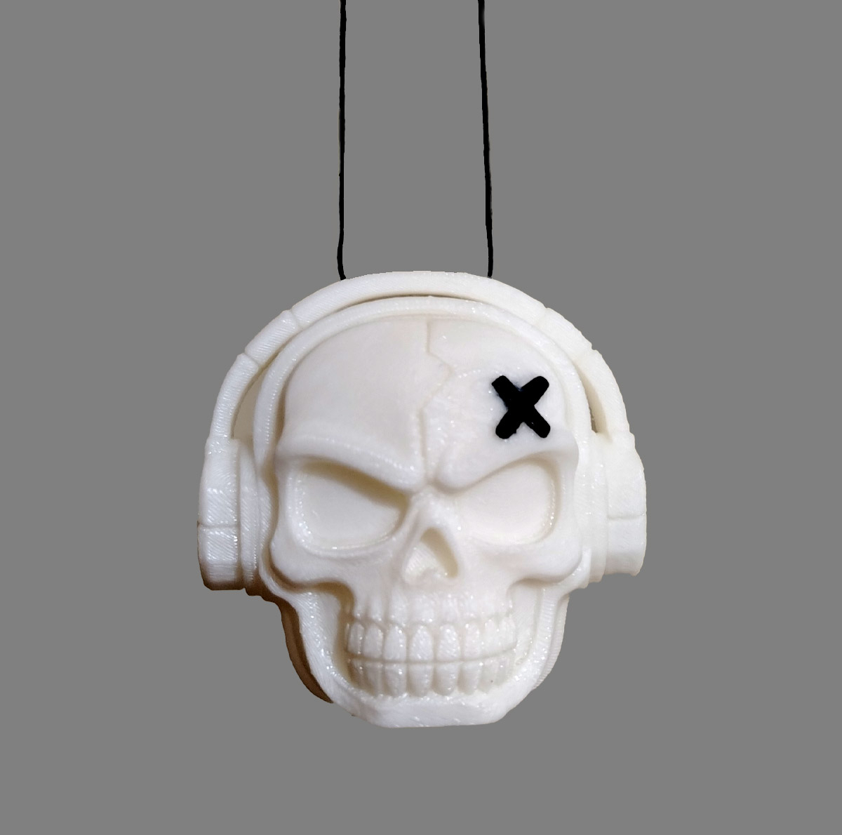 آویز تزئینی خودرو مدل DJ SKULL