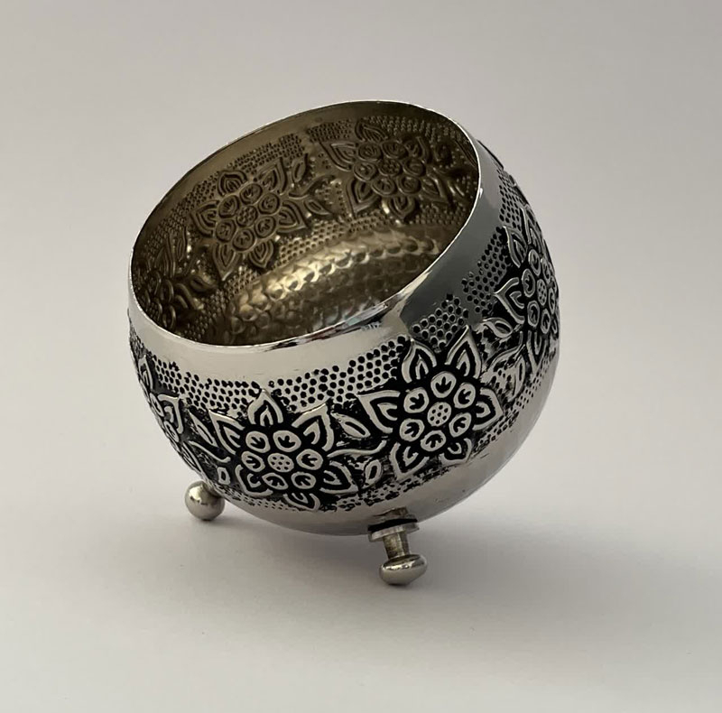کاسه مسی مدل گوی سه پایه کد ZH245.6