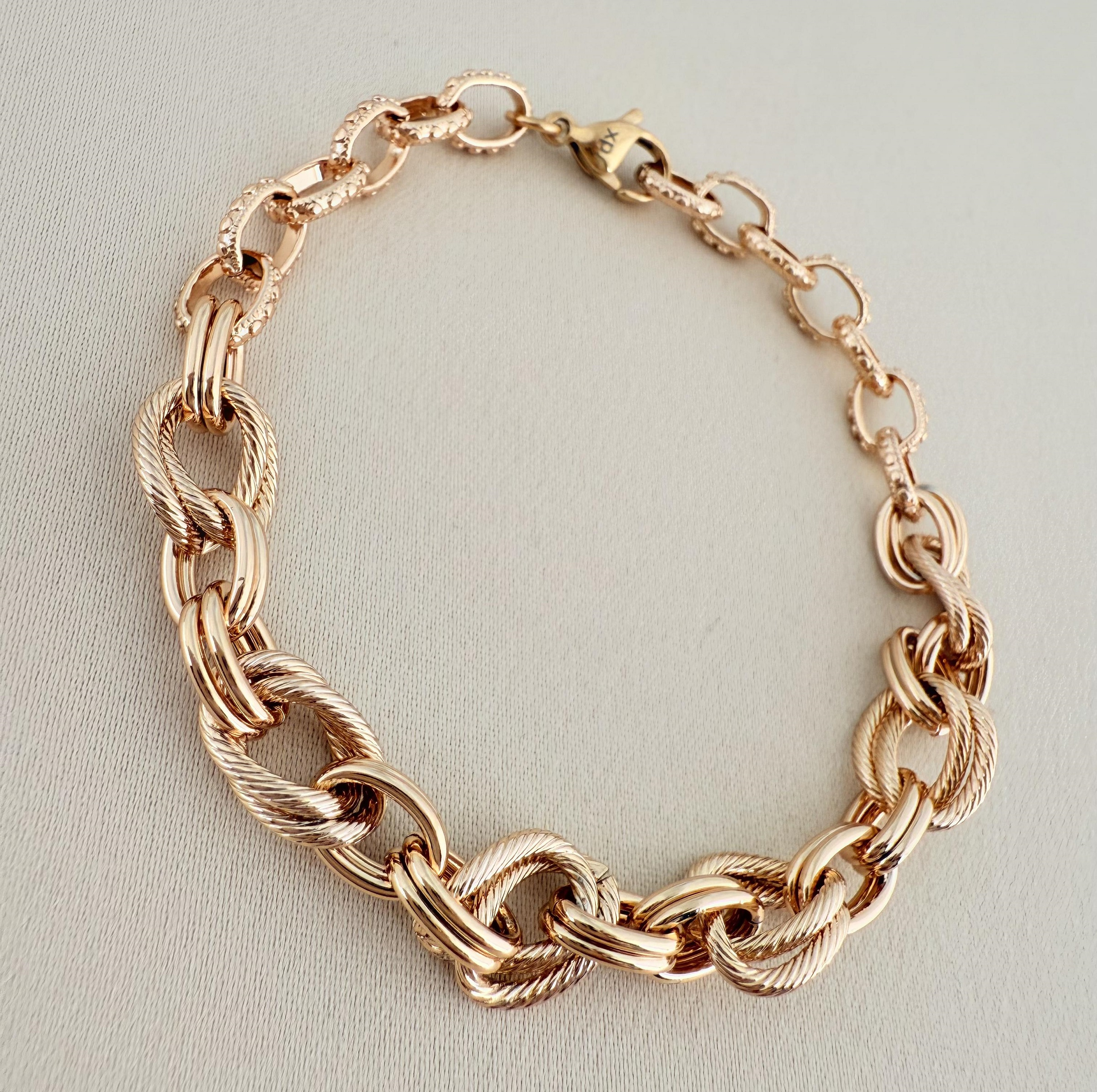 دستبند زنانه ژوپینگ مدل X0001018