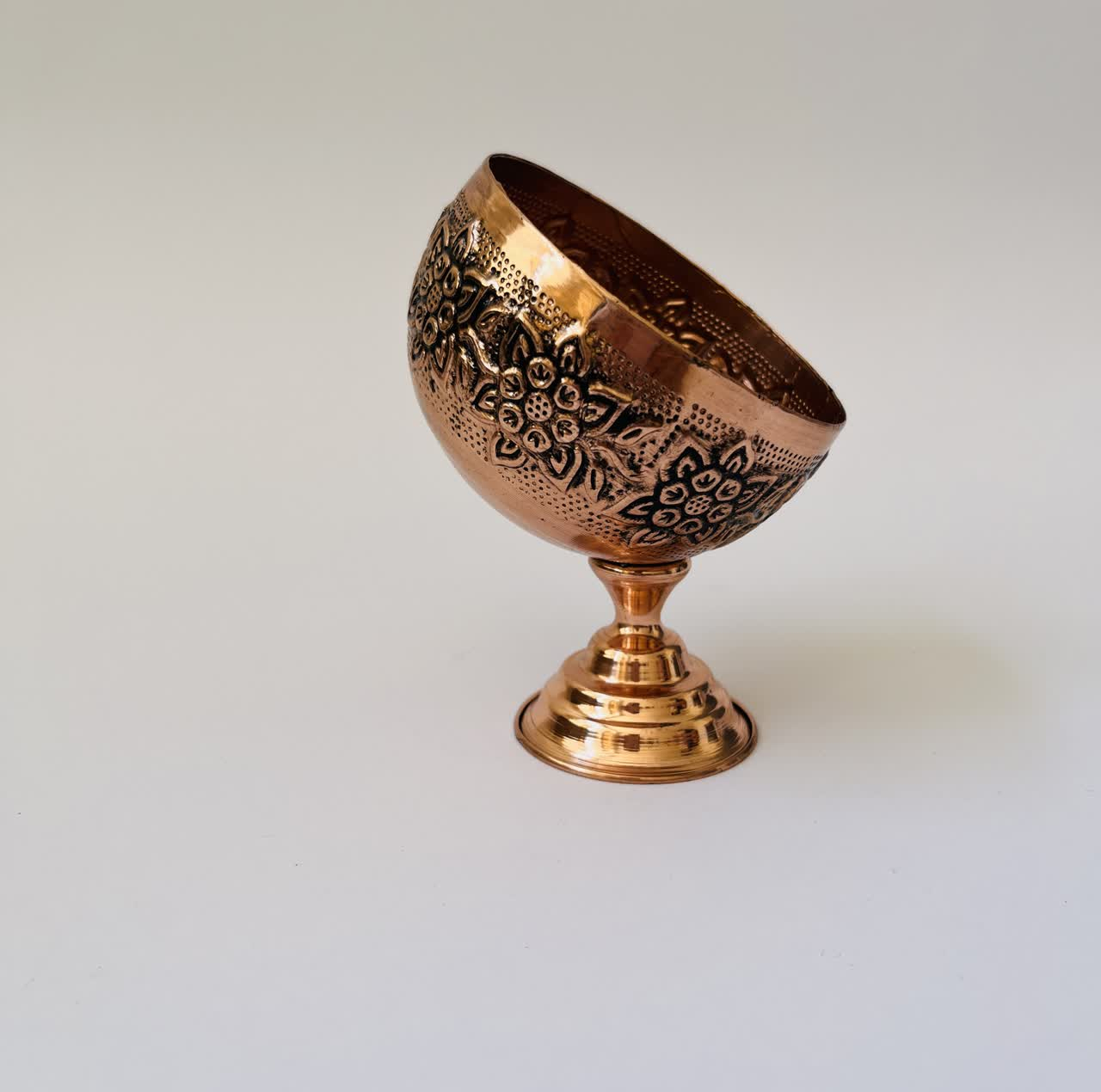 کاسه مسی مدل  تک پایه کد ZH245.9