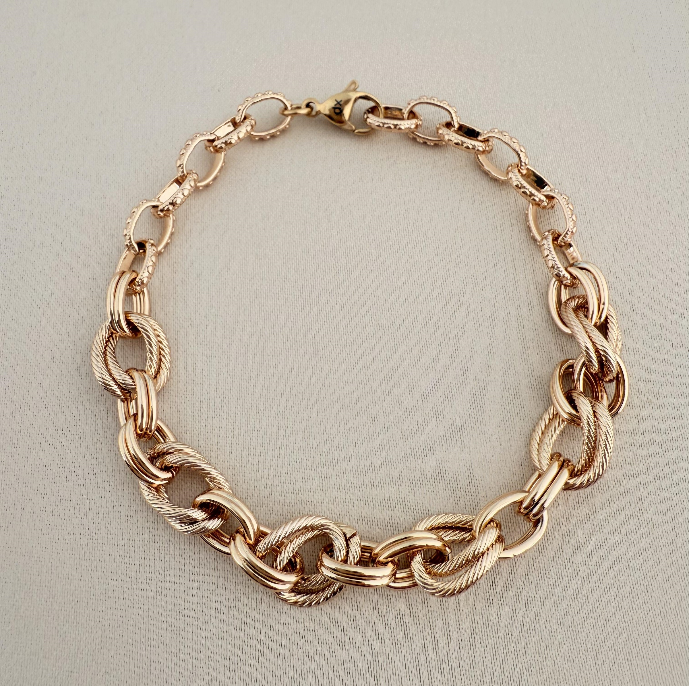 دستبند زنانه ژوپینگ مدل X0001018