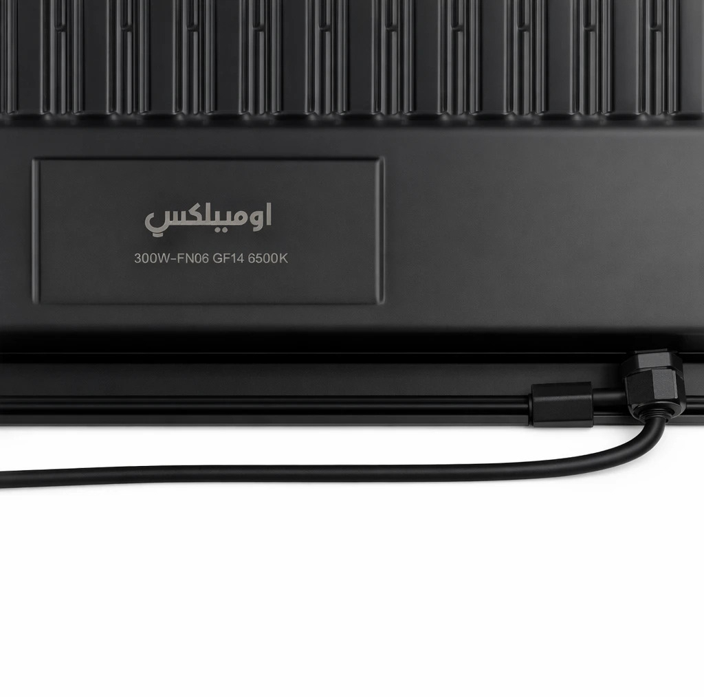 پروژکتور ال ای دی 300 وات اومیلکس مدل IP65