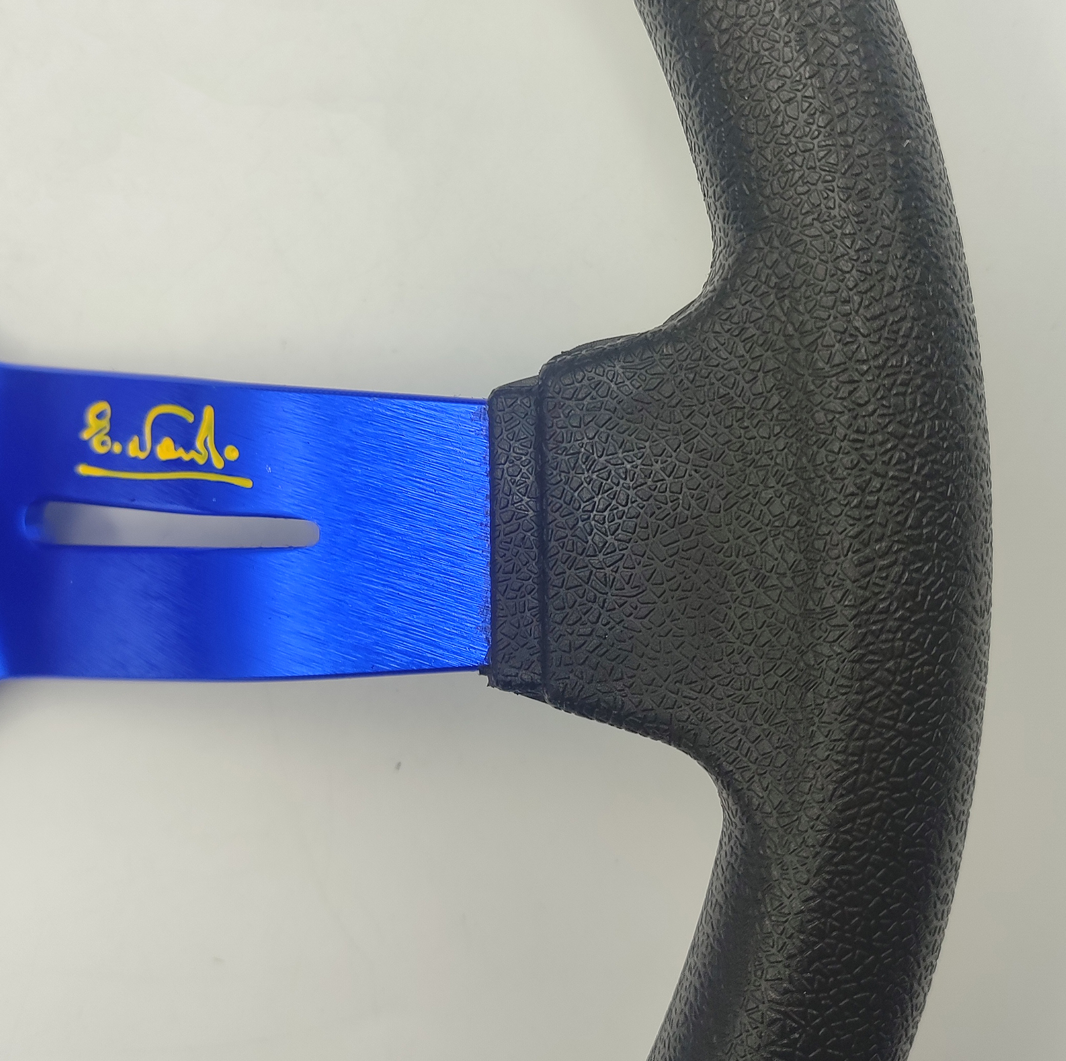 غربیلک فرمان خودرو ناردی مدل BL