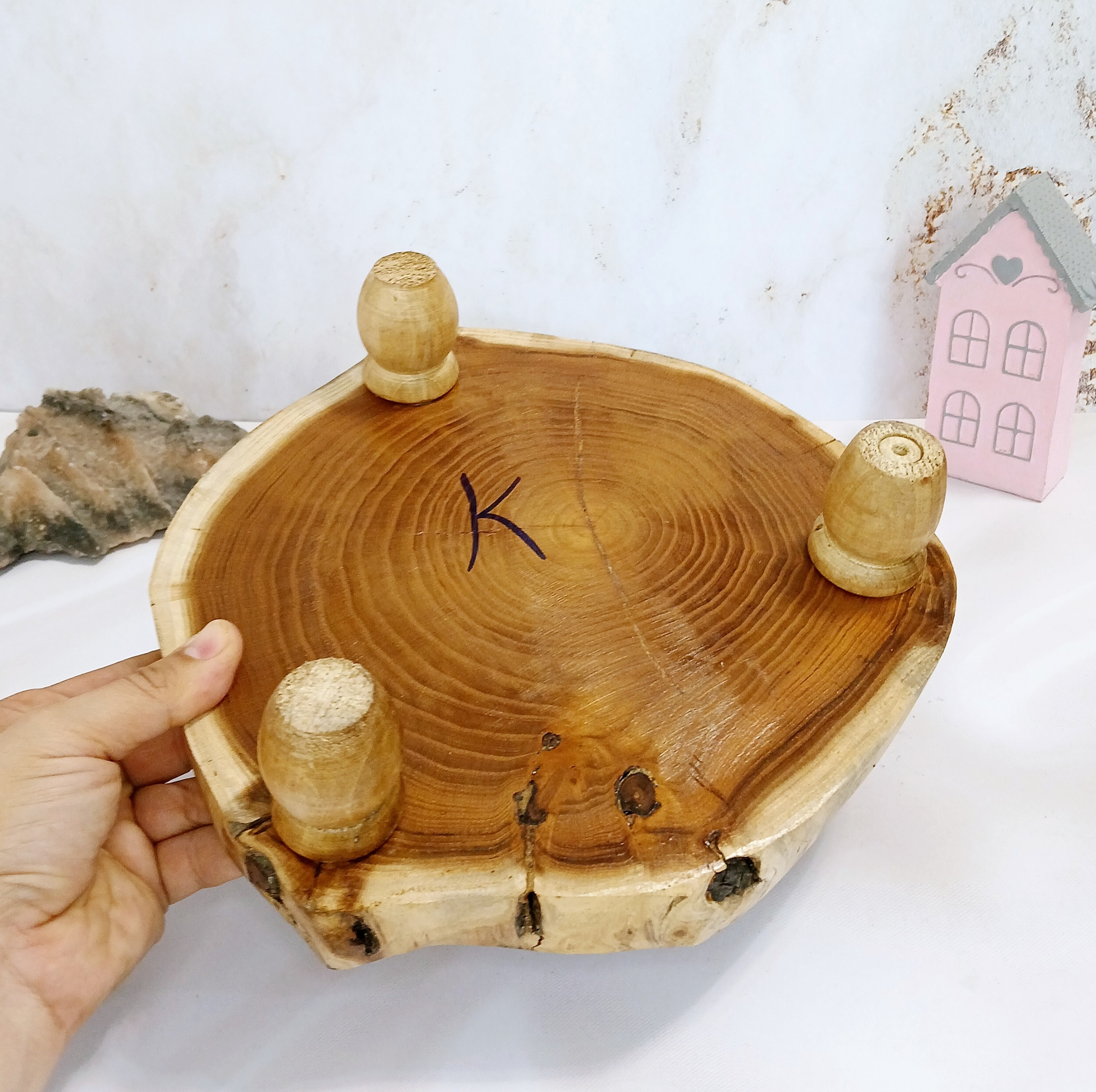 تخته سرو چوبی مدل پایه دار کد K101