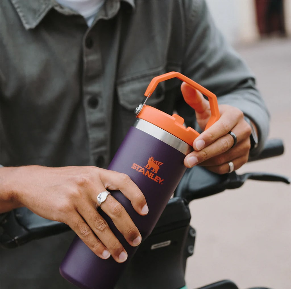 تراول ماگ استنلی مدل Iceflow Flip Straw Tumbler گنجایش 0.89 لیتر