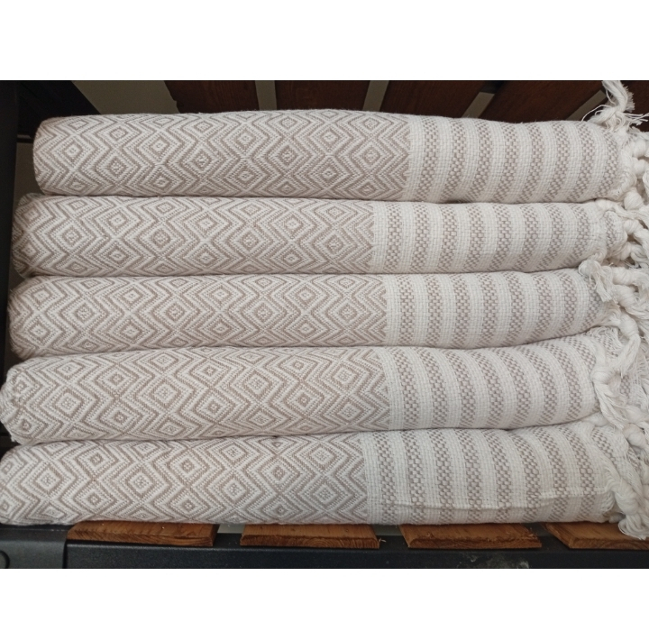 شال مبل مدل منگوله دار ترک طرح لوزی سایز 220*170 سانتی متر