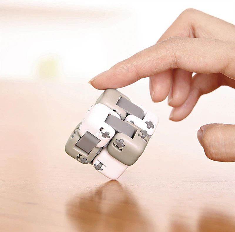 فیجت ضد استرس اکی یس مدل OK-FIDGETCUBE