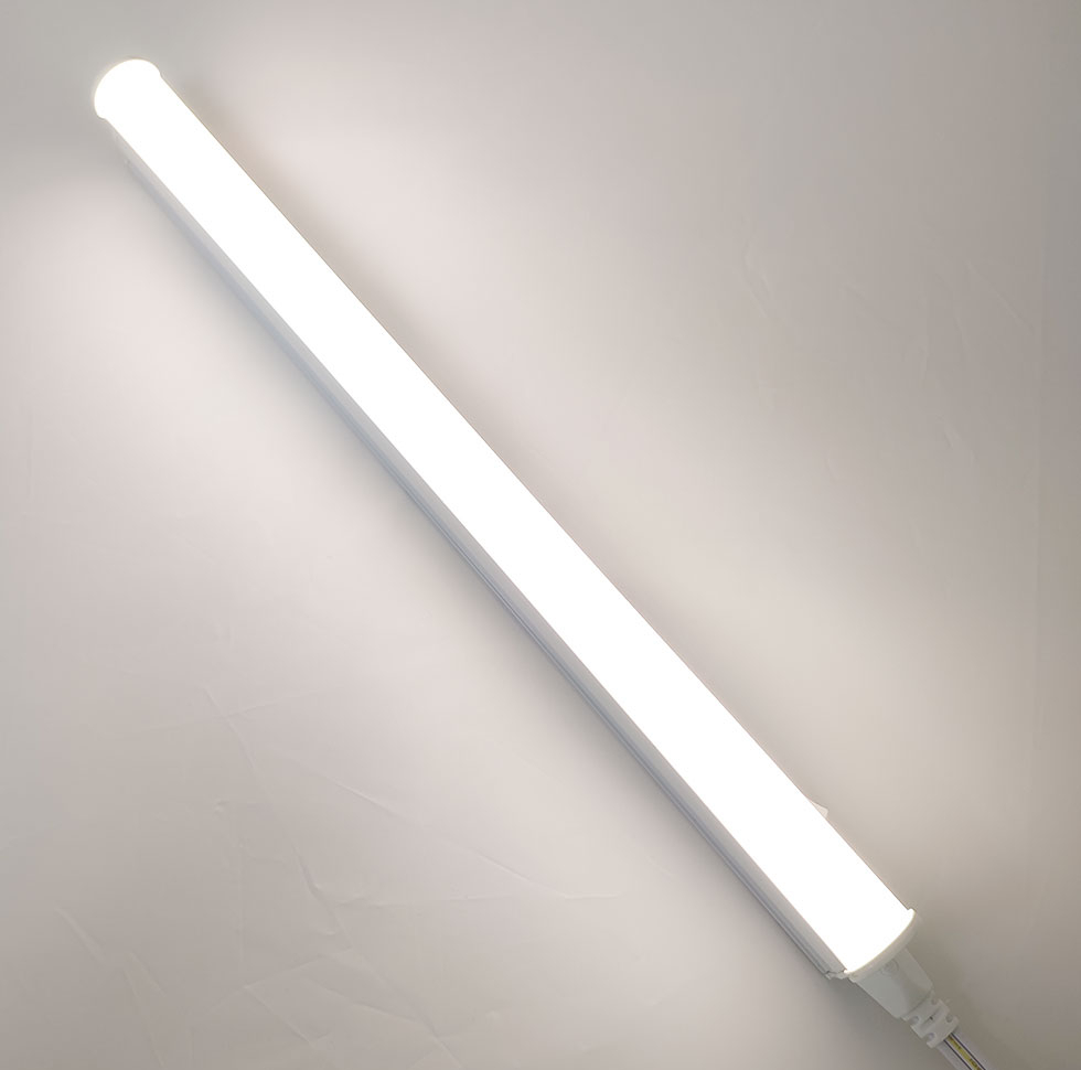 چراغ ای ال سی مدل زیر کابینتی  LED-T5 بسته 8 عددی