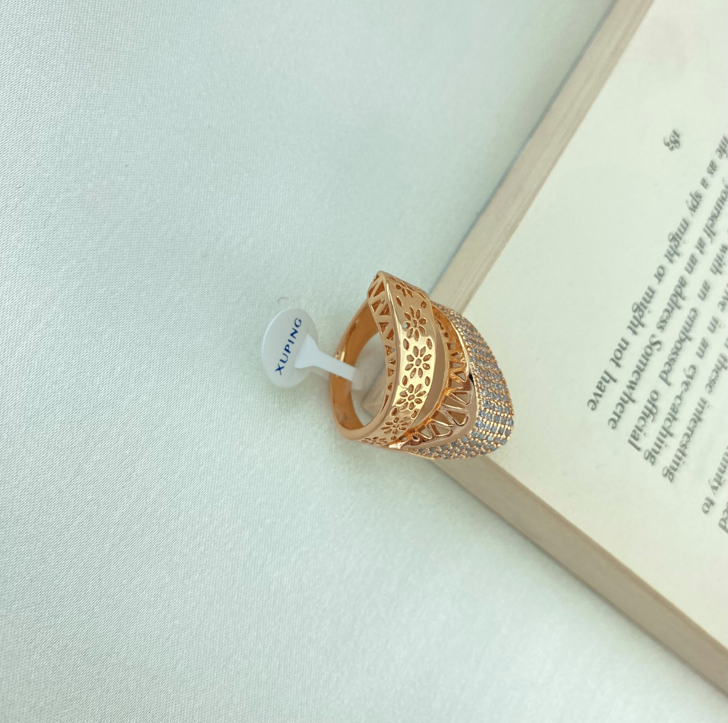 انگشتر زنانه ژوپینگ مدل R4222