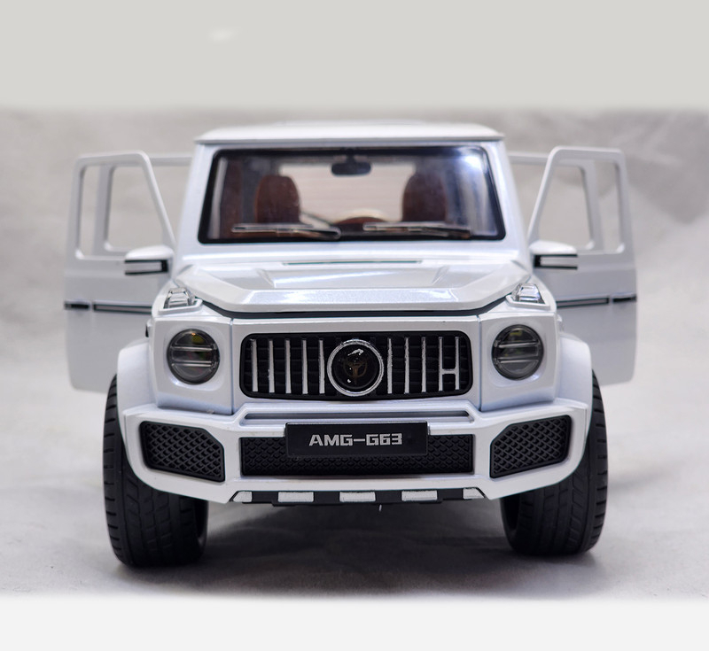 ماشین بازی مدل فلزی بنز جی کلاس کد GCLASS-118
