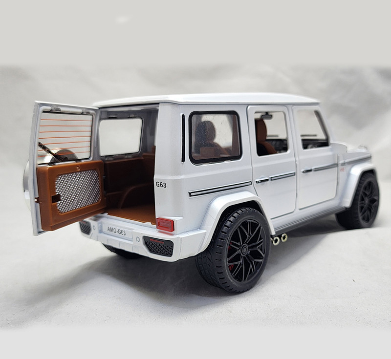 ماشین بازی مدل فلزی بنز جی کلاس کد GCLASS-118