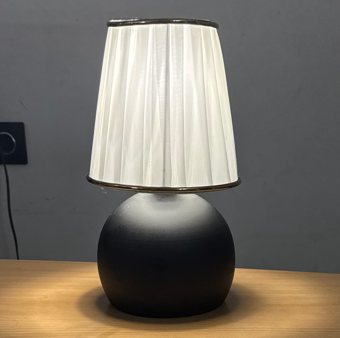 آباژور رومیزی نورهام مدل  NHM-BLKNAHAL-15