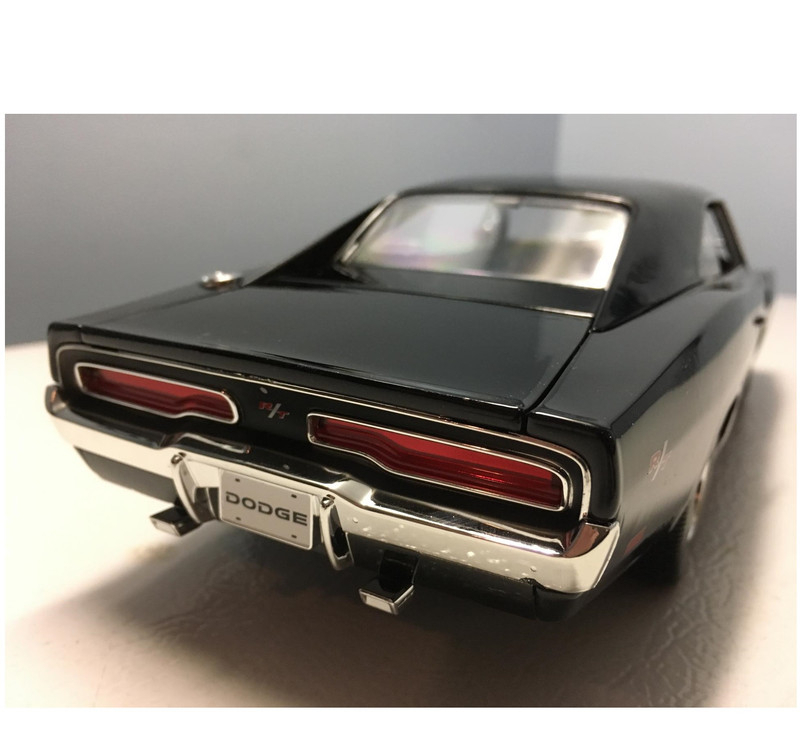 ماشین بازی مایستو مدل DODG CHARGER R/T 1969