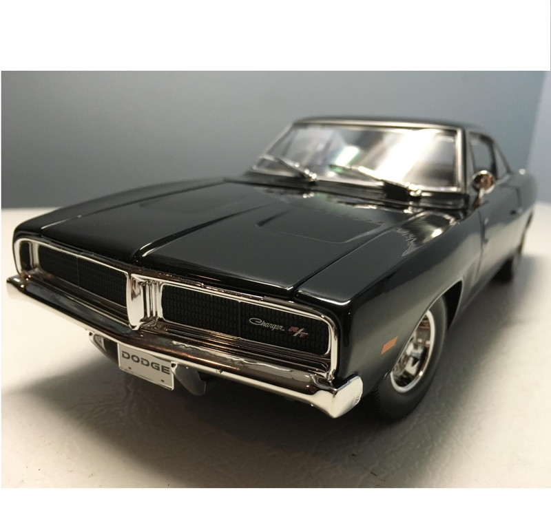 ماشین بازی مایستو مدل DODG CHARGER R/T 1969