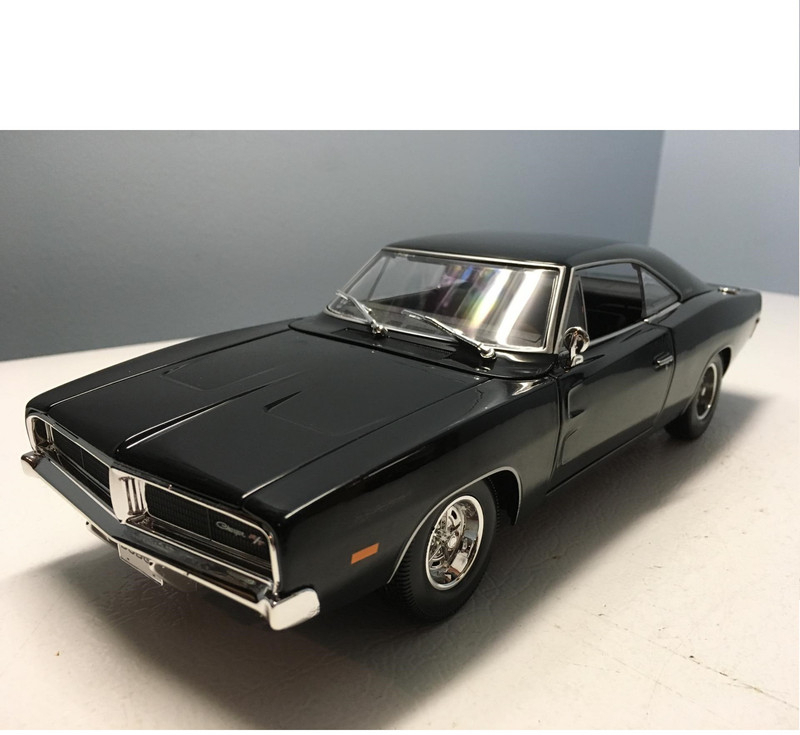 ماشین بازی مایستو مدل DODG CHARGER R/T 1969