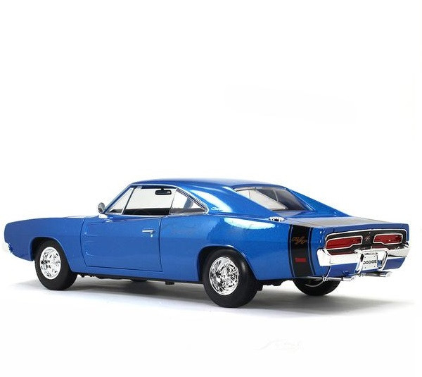 ماشین بازی مایستو مدل DODG CHARGER R/T 1969