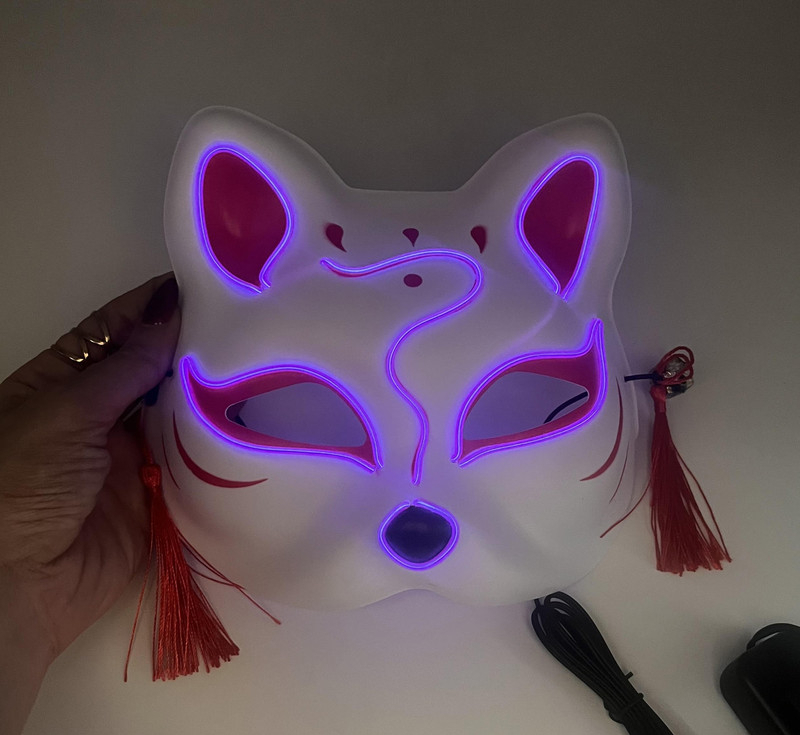 ماسک ایفای نقش مدل چراغ دار طرح روباه کد Neon1