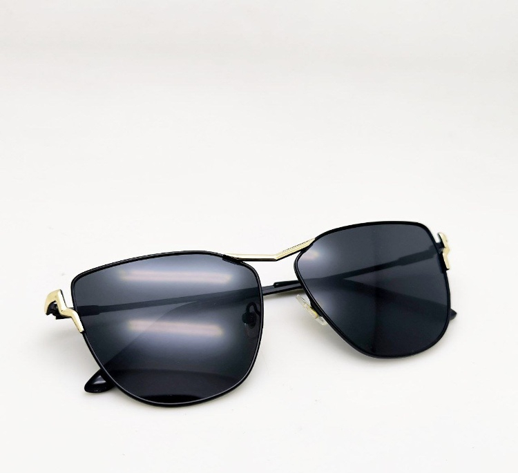 عینک آفتابی زنانه طرح Caraza مدل C843-Col3