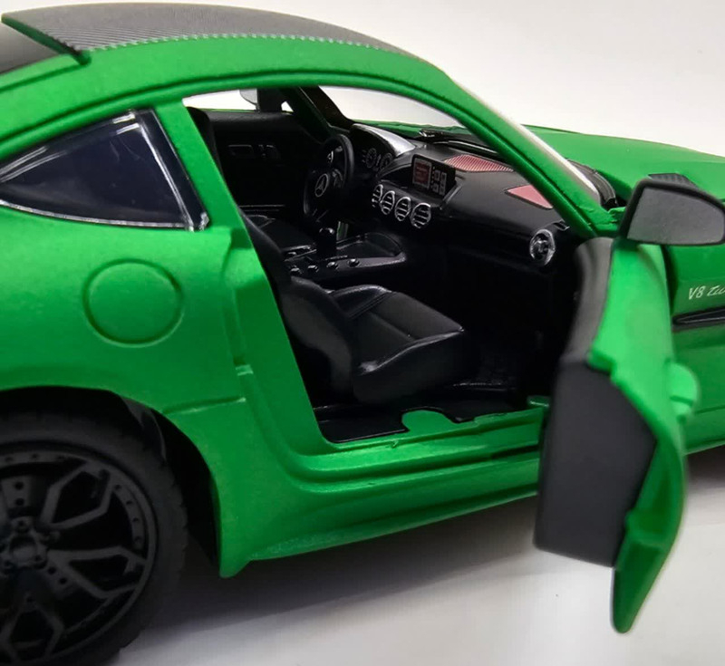 ماکت ماشین ناب سل مدل مرسدس بنز چه ژی دودزا فلزی اسپرت چراغدار موزیکال MERCDES BENZ AMG GTR NAAB001 به همراه جاسوییچی