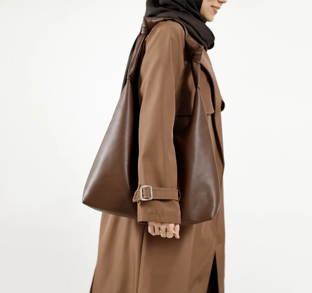 کیف دوشی زنانه مدل گره ای کد AA491