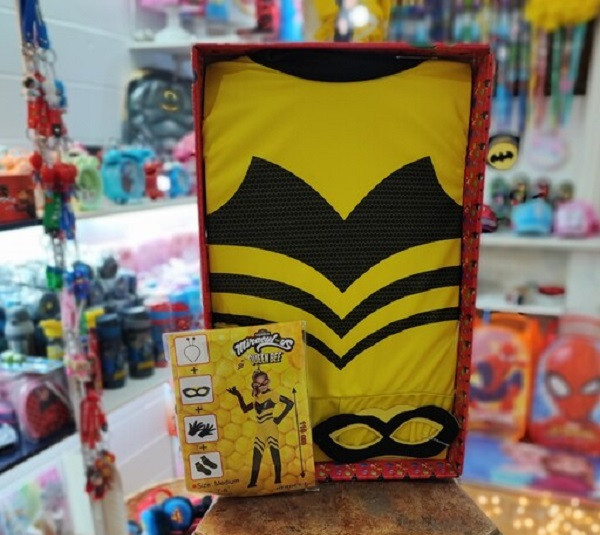ست ایفای نقش مدل ملکه زنبور کد HT03 مجموعه 4 عددی