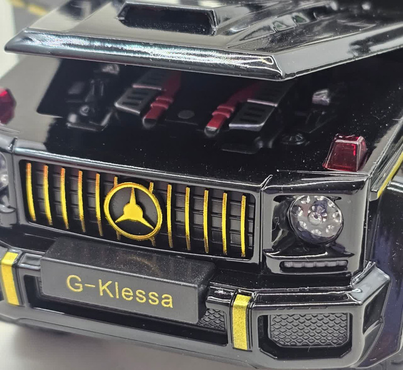 ماشین بازی کنترلی ناب سل مدل بنز جی کلاس شارژی آفرود فلزی چراغدار Mercedes-Benz G-Class Rechargeable Metal Off-Road Light