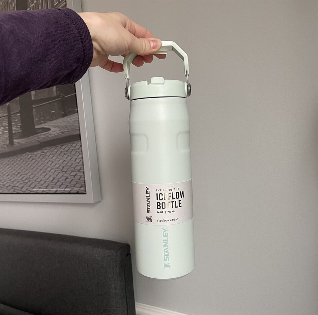 قمقمه استنلی مدل IceFlow Bottle Flip Straw 2.0 گنجایش 1.06 لیتر
