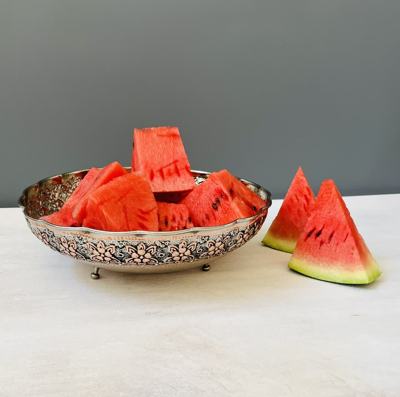 میوه خوری مسی مدل قلم زنی کد ZH444.4