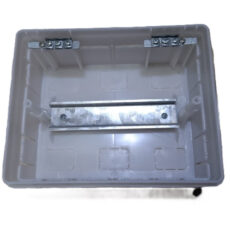 جعبه فیوز 8 عددی آلانور الکتریک مدل توکار طرح LCD