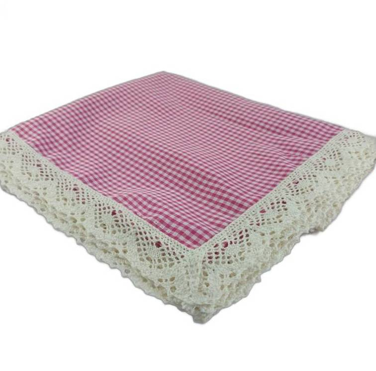 رومیزی مدل چهار خانه طرح آزاد سرا  سایز 150x100 سانتی‌متر