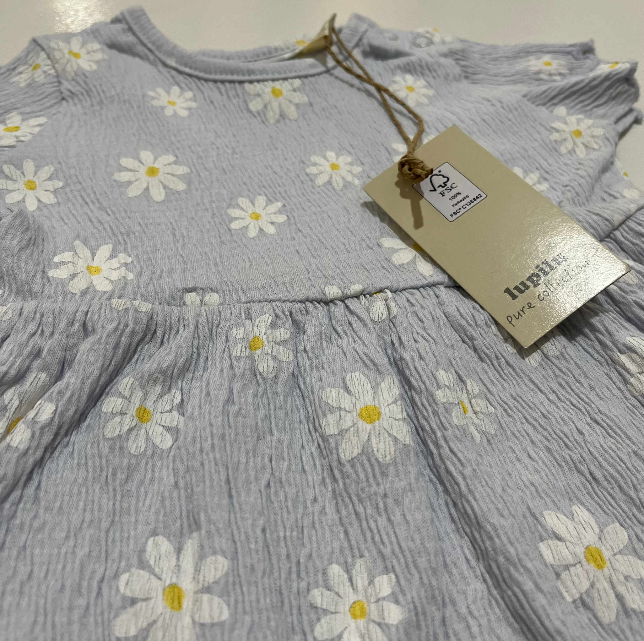 پیراهن نوزادی لوپیلو مدل موسلین طرح گل بابونه