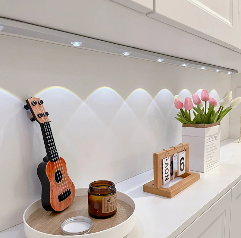 چراغ ال ای دی مدل زیر کابینتی کد LED8-80CM